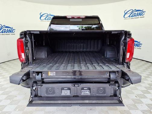 Black 2022 GMC Sierra 1500 AT4X