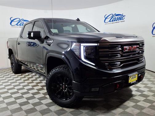 Black 2022 GMC Sierra 1500 AT4X