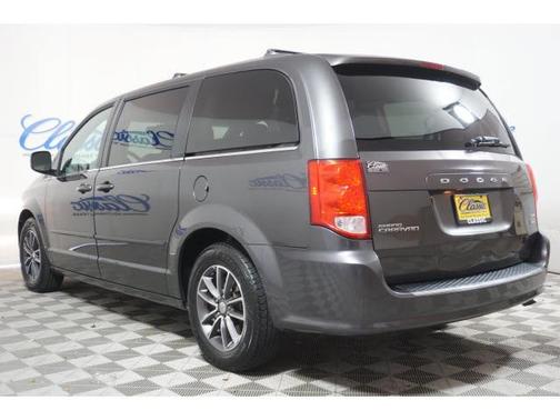 Gray 2017 Dodge Grand Caravan SXT