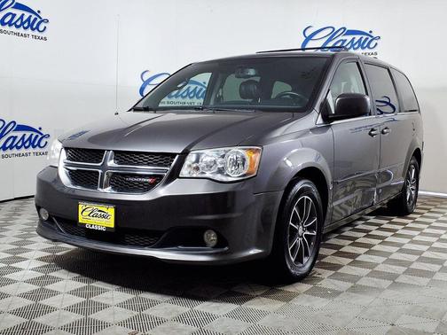 Gray 2017 Dodge Grand Caravan SXT