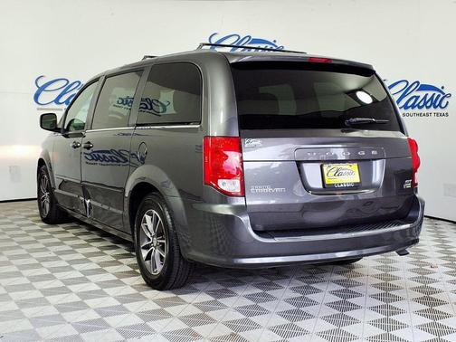 Gray 2017 Dodge Grand Caravan SXT