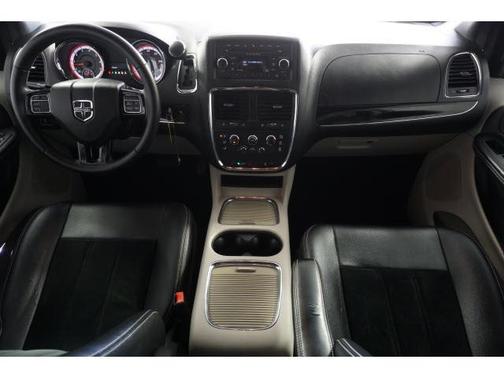 Gray 2017 Dodge Grand Caravan SXT