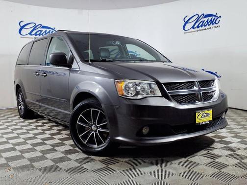 Gray 2017 Dodge Grand Caravan SXT