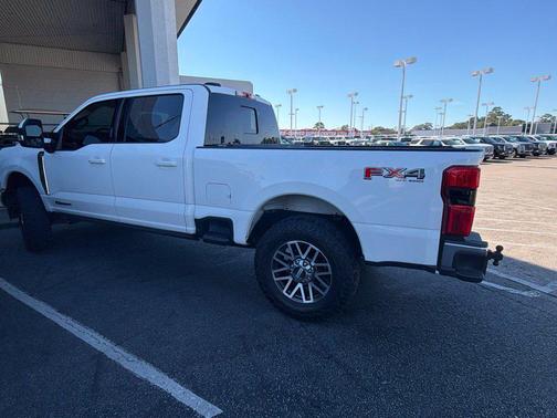White 2023 Ford F-250 Lariat