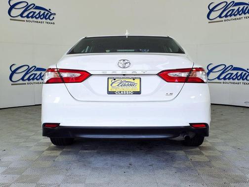 White 2019 Toyota Camry LE