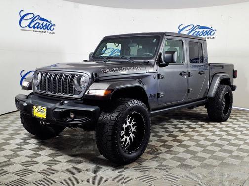 Gray 2024 Jeep Gladiator Nighthawk