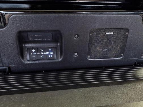 Black 2020 GMC Sierra 1500 AT4