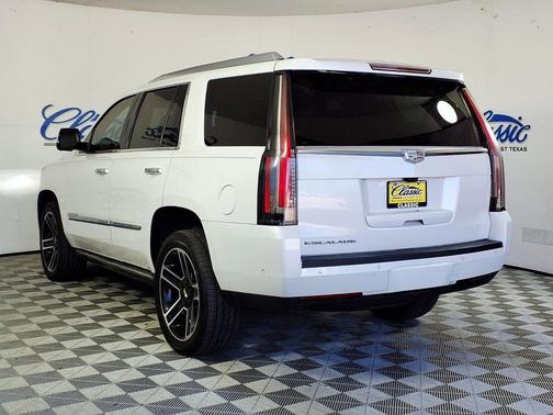 2020 Cadillac Escalade Premium Luxury