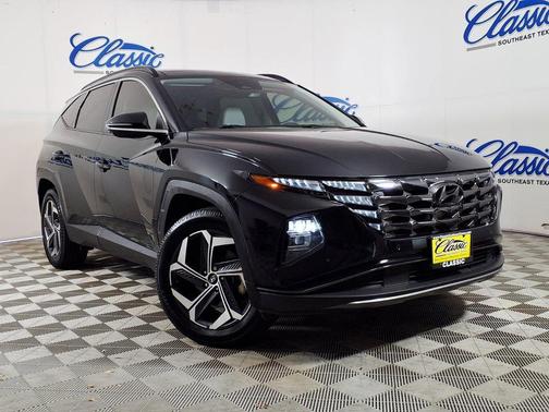Black 2023 Hyundai TUCSON Limited
