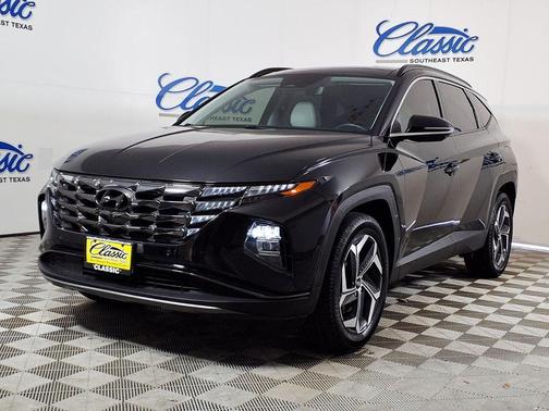 Black 2023 Hyundai TUCSON Limited