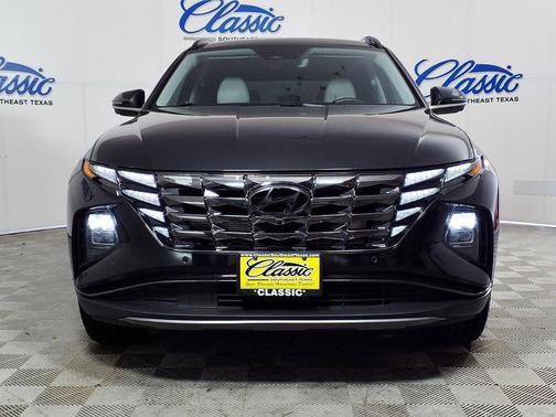 Black 2023 Hyundai TUCSON Limited