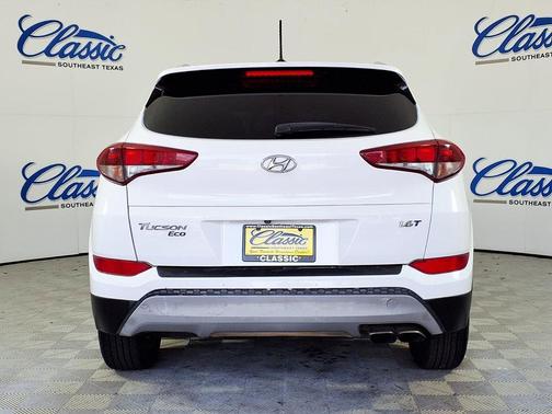White 2017 Hyundai TUCSON Eco