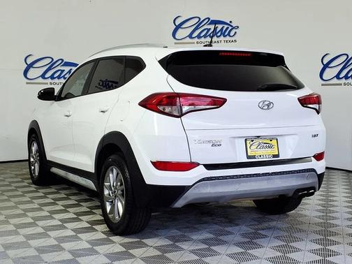 White 2017 Hyundai TUCSON Eco