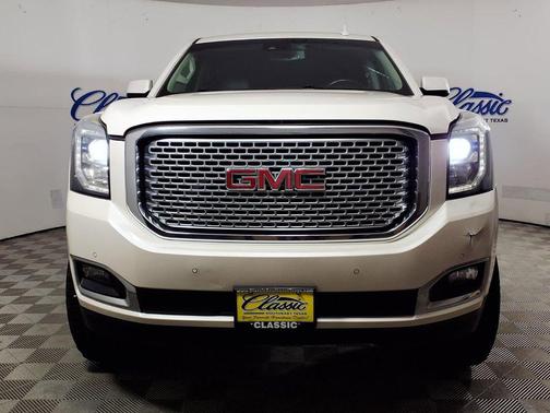 White 2015 GMC Yukon XL 1500 Denali