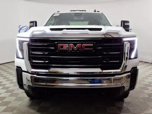 White 2026 GMC Sierra 2500 Pro