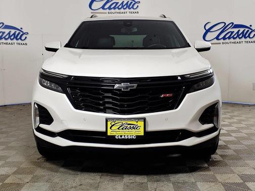 White 2024 Chevrolet Equinox AWD RS