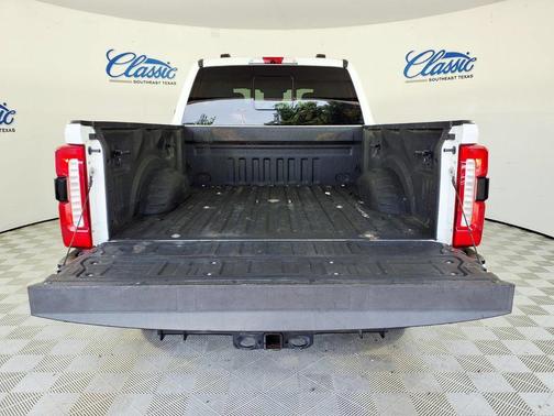 Oxford White 2023 Ford F-250 XL