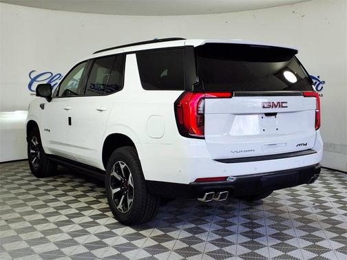 2026 GMC Yukon 4WD AT4