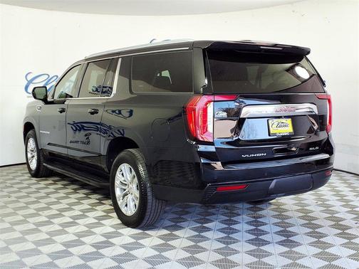 2022 GMC Yukon XL SLE