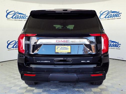 2022 GMC Yukon XL SLE