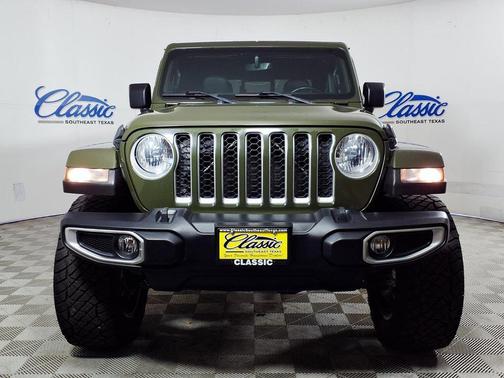 Green 2021 Jeep Gladiator Overland