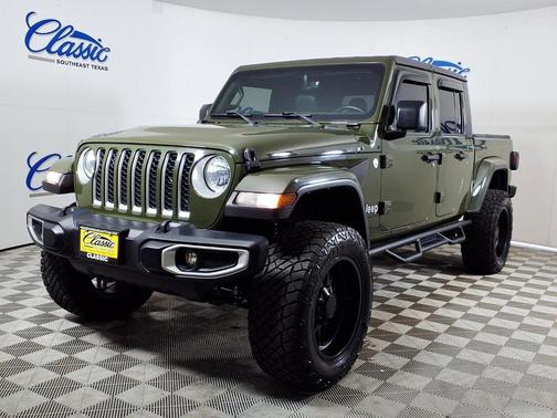 Green 2021 Jeep Gladiator Overland