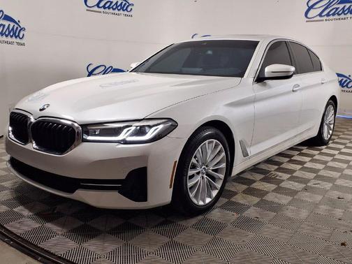 White 2023 BMW 530 i