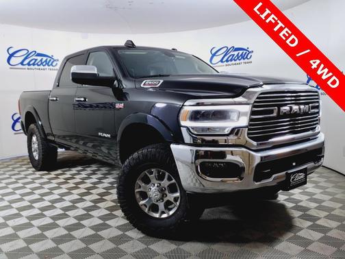2022 RAM 2500 Laramie Crew Cab 4x4 6'4' Box