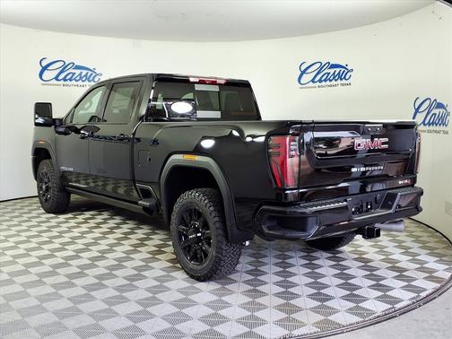 2026 GMC Sierra 2500 AT4