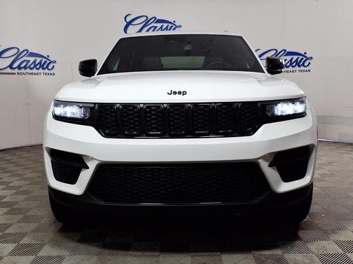 White 2024 Jeep Grand Cherokee Altitude