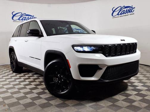 White 2024 Jeep Grand Cherokee Altitude