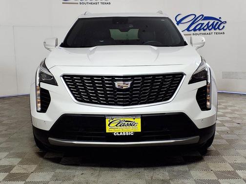 2022 Cadillac XT4 Premium Luxury