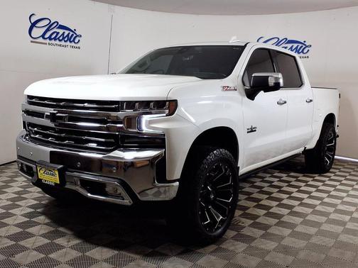 White 2022 Chevrolet Silverado 1500 Limited LTZ