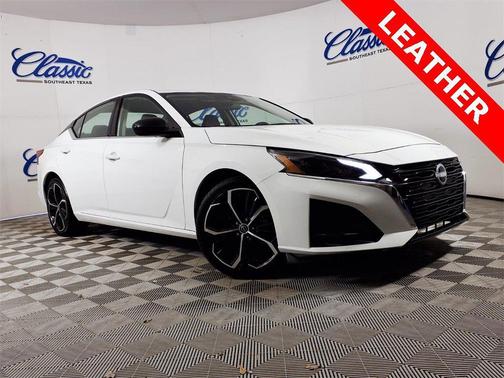 2024 Nissan Altima SR FWD