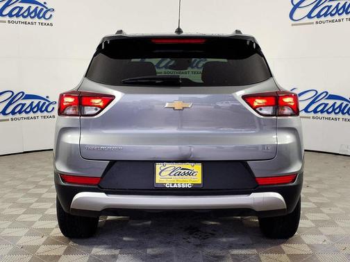 Gray 2025 Chevrolet Trailblazer LT