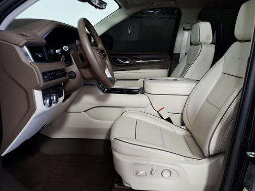 Black 2023 GMC Yukon Denali