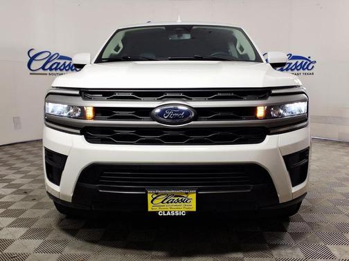 White 2024 Ford Expedition XLT