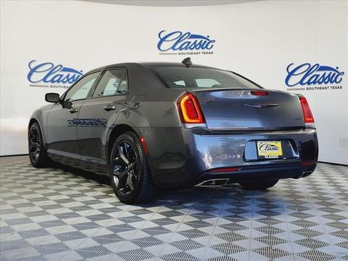 2023 Chrysler 300 S