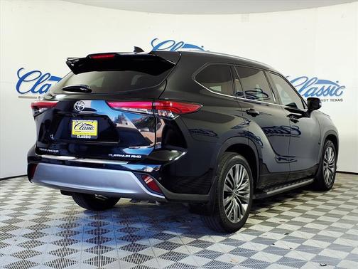 2021 Toyota Highlander Platinum