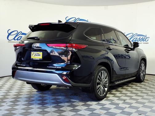 2021 Toyota Highlander Platinum