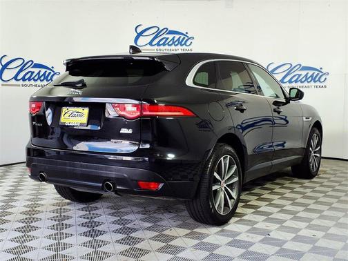2017 Jaguar F-PACE 35t Prestige