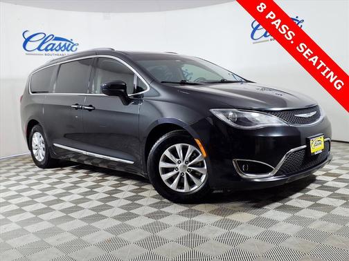 2018 Chrysler Pacifica Touring-L