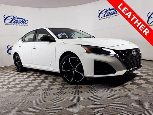 2024 Nissan Altima SR FWD