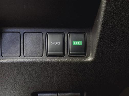 2022 Nissan Rogue Sport S