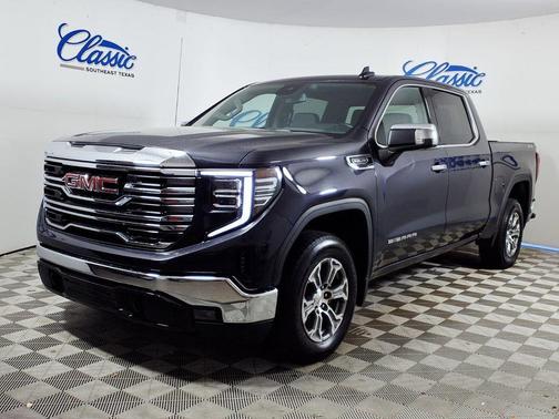 Gray 2025 GMC Sierra 1500 SLT