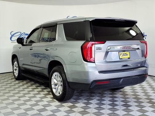 2023 GMC Yukon SLE