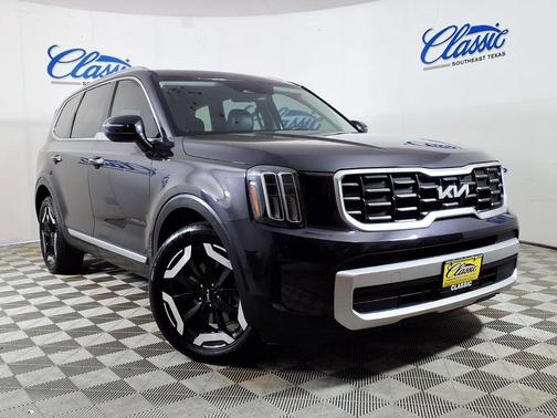 Gray 2025 Kia Telluride S