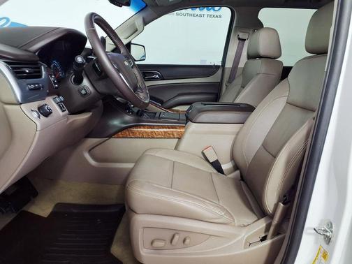 White 2017 Chevrolet Tahoe Premier