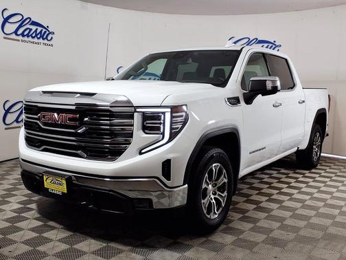 White 2025 GMC Sierra 1500 SLT