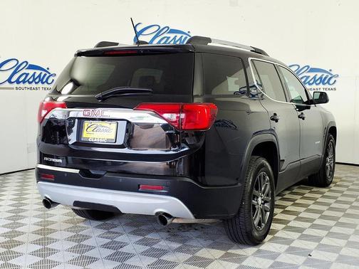 Black 2017 GMC Acadia SLT-1